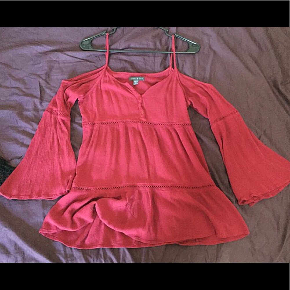 Kendall&kylie off the shoulder short dress or top